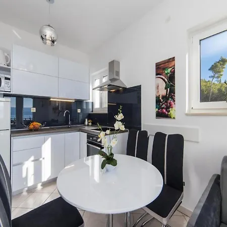 Tafra - One Bedroom