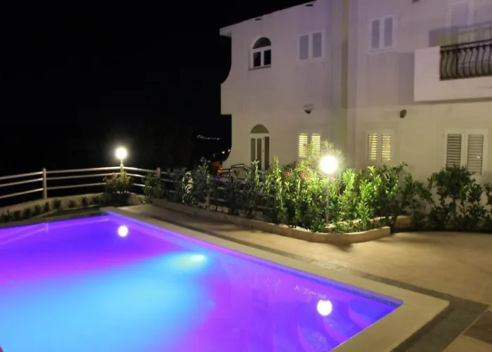 Tafra - One Bedroom Apartment