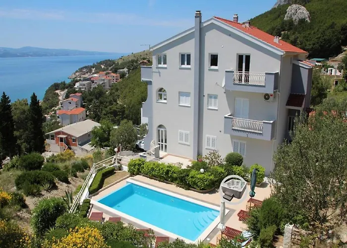 Tafra - One Bedroom Apartment *